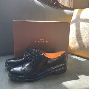 Coach Oxford , 6 women’s, genuine  leather, black with gold studded detail